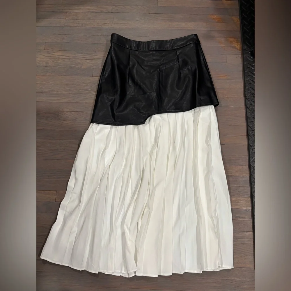467. Commense Asymmetric Patchwork Faux Leather Chiffon Pleated Maxi Skirt M - Picture 4 of 10